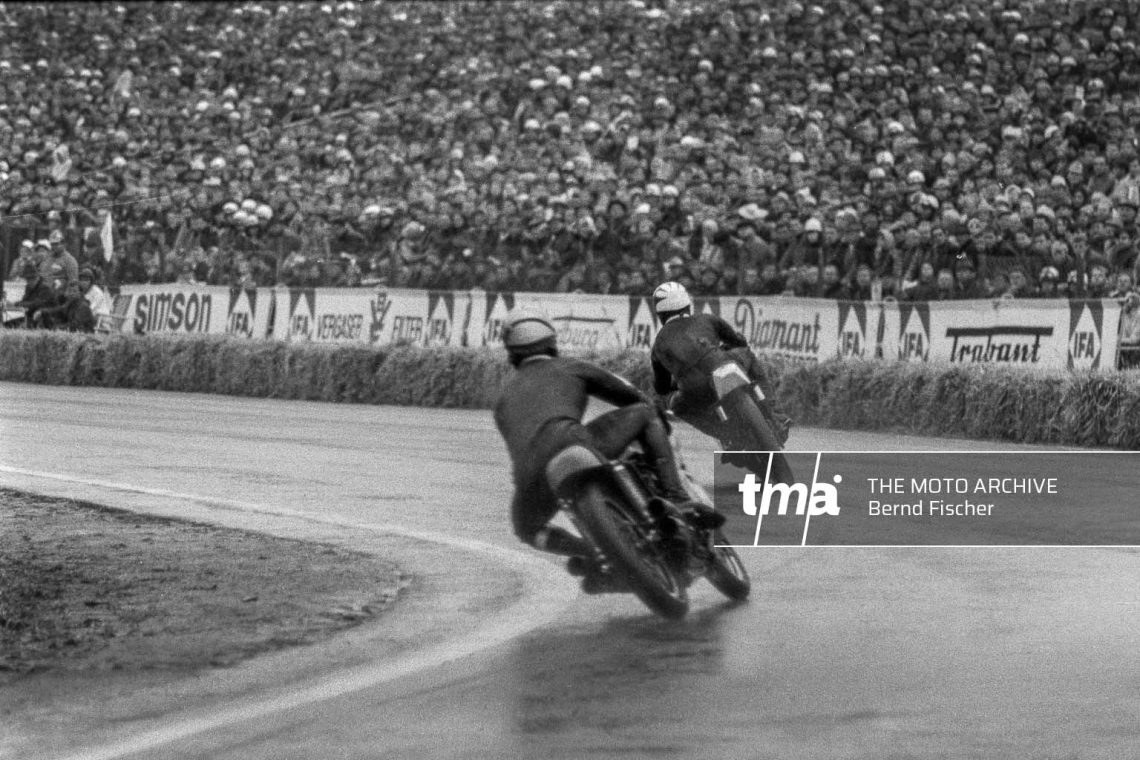 renzo-pasolini-santiago herrero-gp-sachsenring-1969