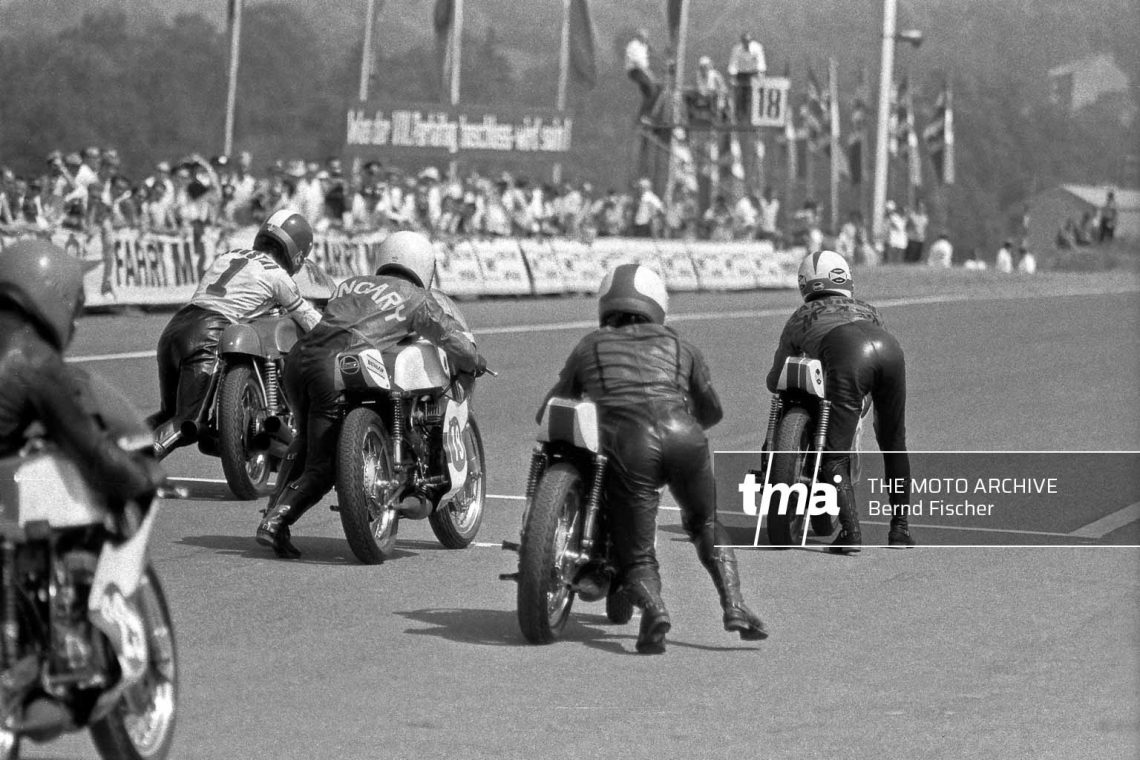 sachsenring-gp-1972-350cc-Giacomo-Agostini-Jarno-Saarinen-Janos-Drapal-Werner-Pfirter