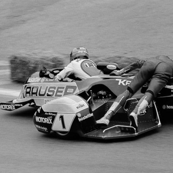 Biland Waltisberg_GP Brno_1982-2-tma_430_kurz