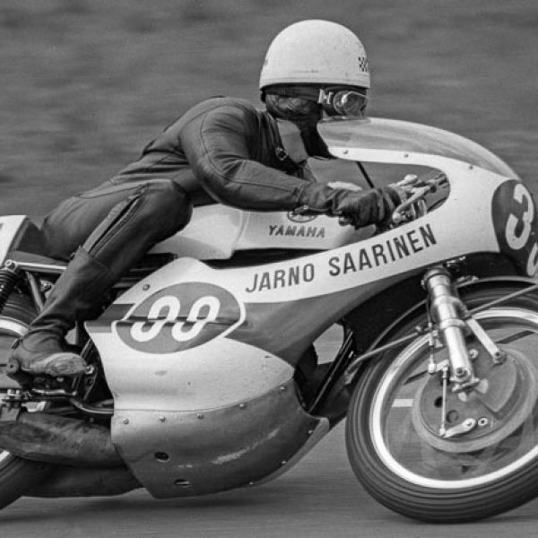 Jarno Saarinen_S70_04-tma_430_kurz