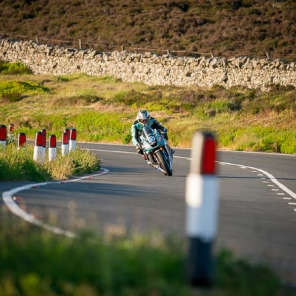 Michael-Dunlop-Yamaha-supersport-tt-2023-8992-tma-430-kurz-2