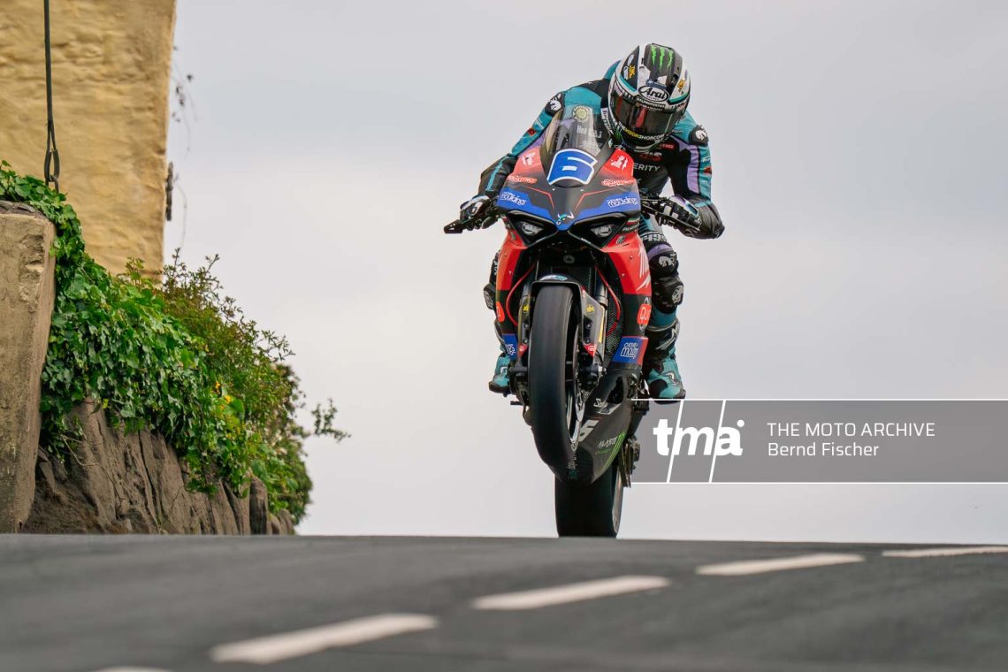 Michael Dunlop_Supersport_Ducati Panigale V-Twin 955 1H_MD Racing-2205