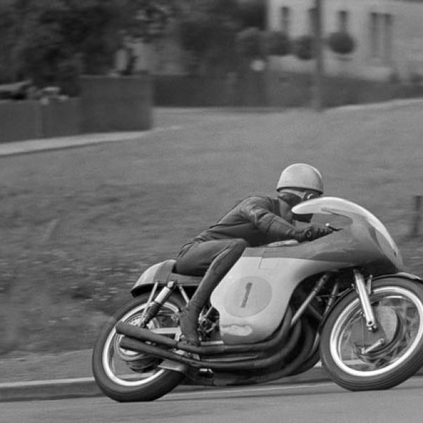 garry-hocking-mv-500cc-gp-sachsenring-1961-3797