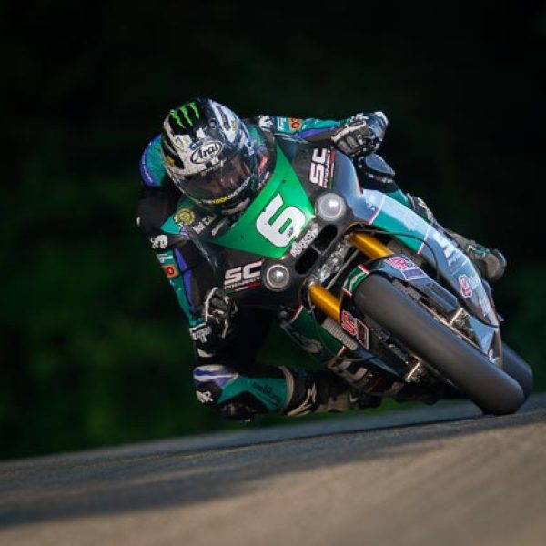 -ichael_Dunlop_GB_BMW_Superbike_TTRace_20240531__2576_BerndFischer-tma_645x430_kurz