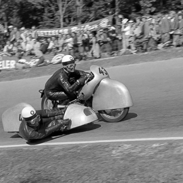 wilhelm-noll-fritz-cron-bmw-sw-500cc-gp-solitude-1954-6363-neural-50-tma_430_kurz-2